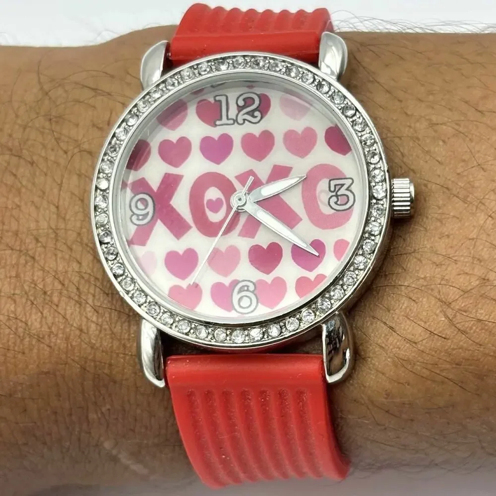 Red Heart XOXO Watch